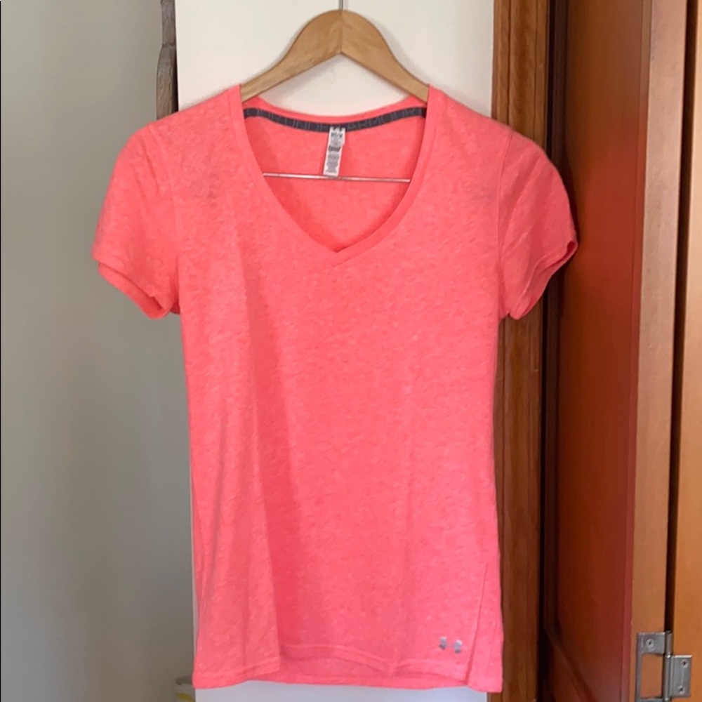 Under Armour  v neck heat gear tee
